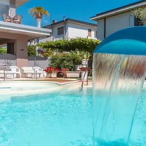 *** Hotel Benaco Italia